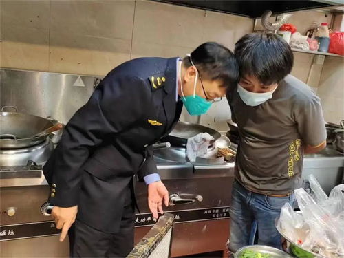 堅(jiān)守防線，共克時(shí)艱 疫情防控中餐飲與住宿服務(wù)食品安全監(jiān)管隊(duì)伍在行動(dòng)